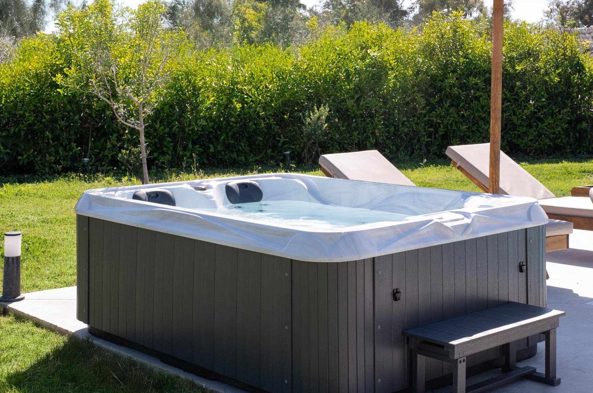 Ethria Pool Villa With Heated Jacuzzi Афанду Екстер'єр фото